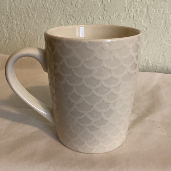 Starbucks Black Siren Logo with White Frosted Mermaid Scales 2020 Mug 10oz - Picture 4 of 7
